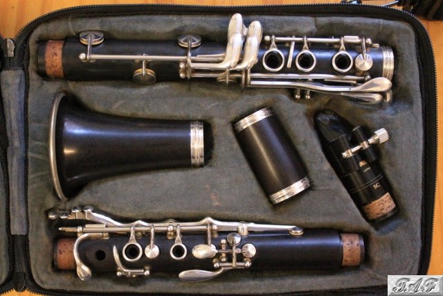 Buffet Crampon International Semi professional Bb clarinet C13 - Item  MI-100911 for sale on SellMyClarinet